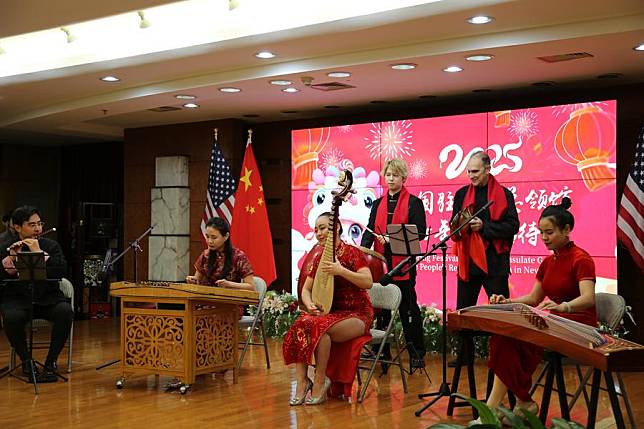 Artists play folk music during the 2025 Spring Festival reception at the Chinese Consulate General in New York, on Jan. 23, 2025. (Xinhua/Liu Yanan)