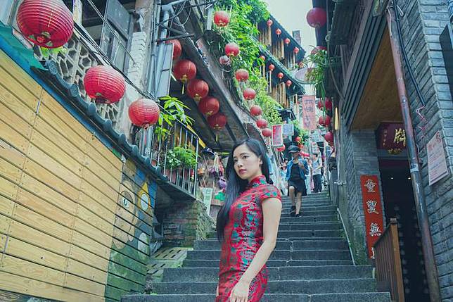 交通部觀光局今公布預測春節10大壅塞觀光景點，鼓勵民眾多搭乘「台灣好行」接駁車。圖為九份。（資料照，新北觀光局提供）