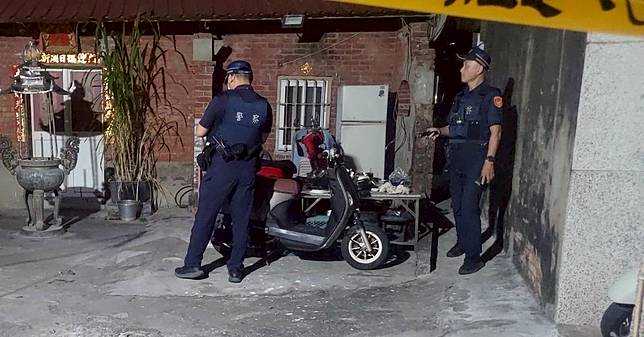 高雄市湖內區今天凌晨發生一起兇殺案，劉男不滿張男積欠價值1500元的遊戲點數，竟持水果刀封喉奪命。（圖／翻攝畫面）
