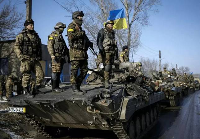 烏克蘭軍隊近期展開激烈反攻，成功收復了不少區域。 圖：翻攝自騰訊網