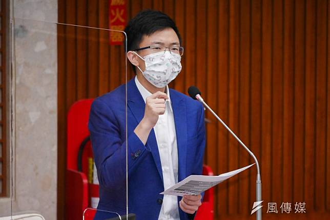 新黨台北市議員侯漢廷上月才確診康復解隔，今（3）日證實自己二度染疫。（資料照，蔡親傑攝）