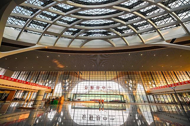 This photo taken on Dec. 23, 2024 shows a partial view of the construction site of Chongqing East Railway Station and affiliated comprehensive transportation hub in southwest China's Chongqing. (Xinhua/Wang Quanchao)