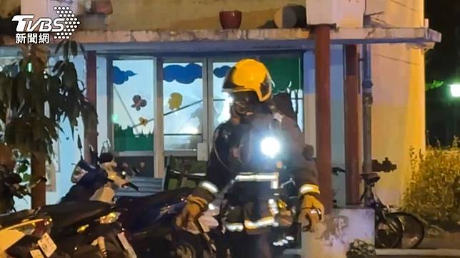 台中南區清晨發生火警。（圖／TVBS）