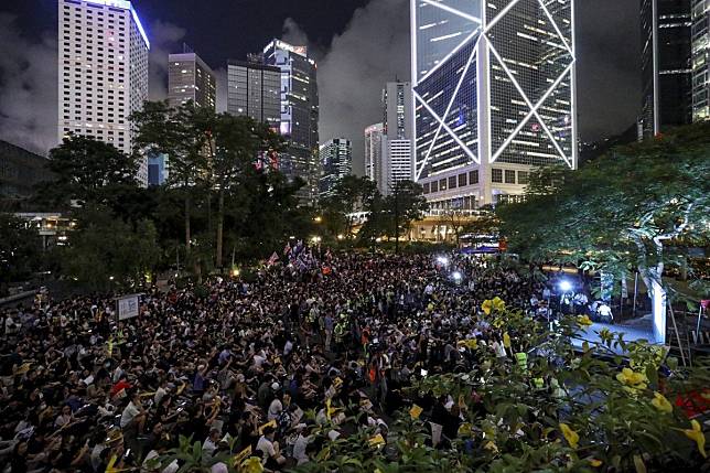 Extradition bill protesters at a rally organised by students groups at Chater Garden, Central on Friday night. Photo: Dickson Lee