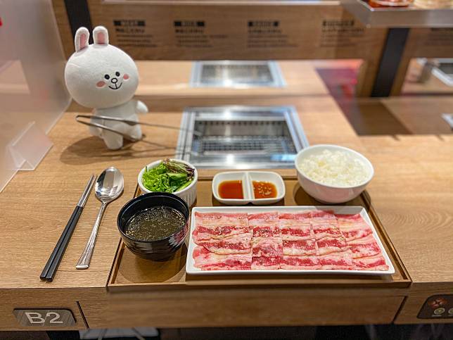 自私食一人燒肉，變咗「獨食CONY」…… 