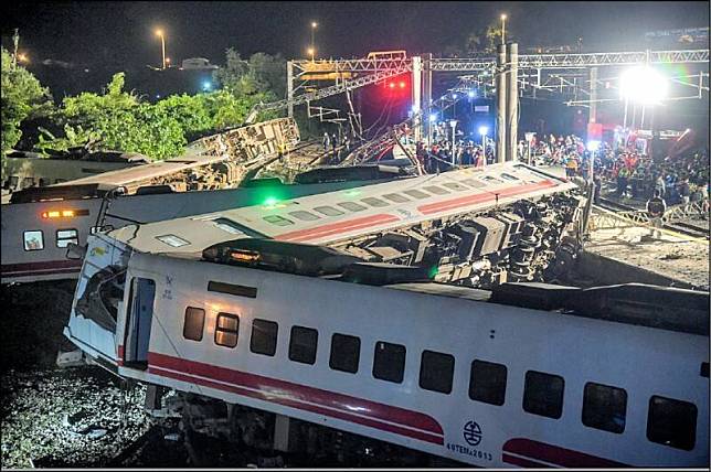 台鐵普悠瑪列車2018年10月21日在蘇澳新馬站出軌翻覆，造成18人死亡、200多人受傷。(資料照)