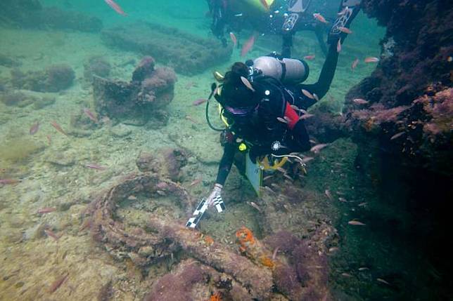 墨西哥考古團隊正式確認，2017年發現的船隻殘骸，就是150年前沈沒的馬雅奴隸船。（AP）