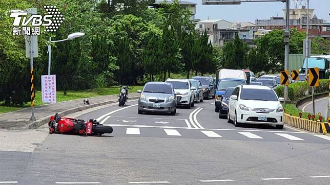台三線新竹橫山段發生死亡車禍。（圖／TVBS）