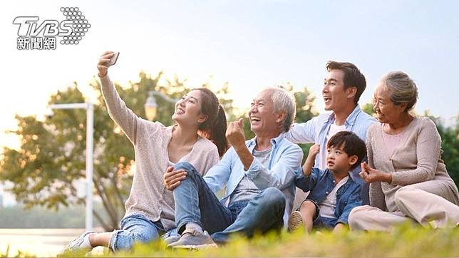 3生肖女命中帶財，未來家庭將會幸福富裕。（示意圖／shutterstock達志影像）