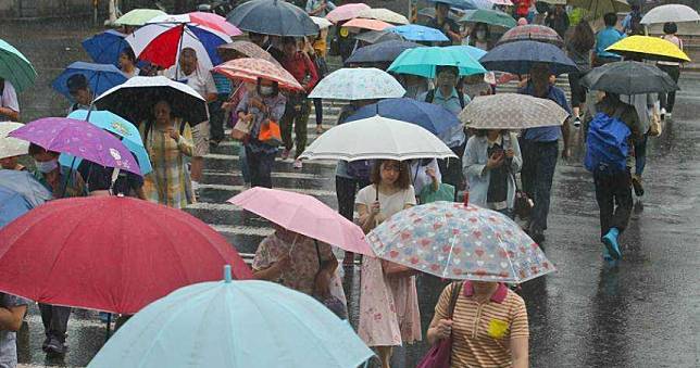 午後變天有雨！　一張圖秒懂「228連假」天氣