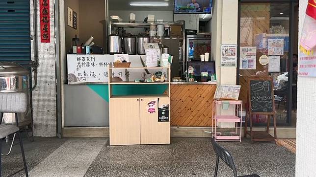 愛心餐的美意遭濫用，甚至還被婦人動手行搶，讓當事早餐店家相當無奈。民眾提供