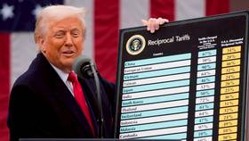 2025年4月2日，美國總統川普在白宮宣布對等關稅。美聯社