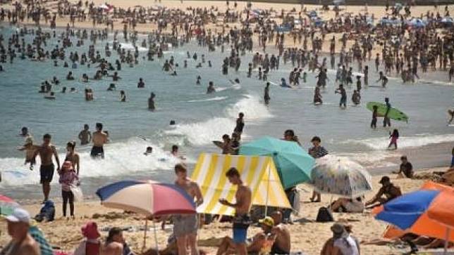 คลื่นอากาศร้อน ปกคลุมทั่วออสเตรเลีย อุณหภูมิสูงขึ้นทำสถิติใหม่ 48.5 องศา