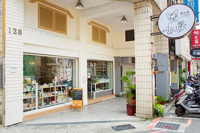 ▲飛比樂也致力於相關寵物教育講座 (圖 / 飛比樂)