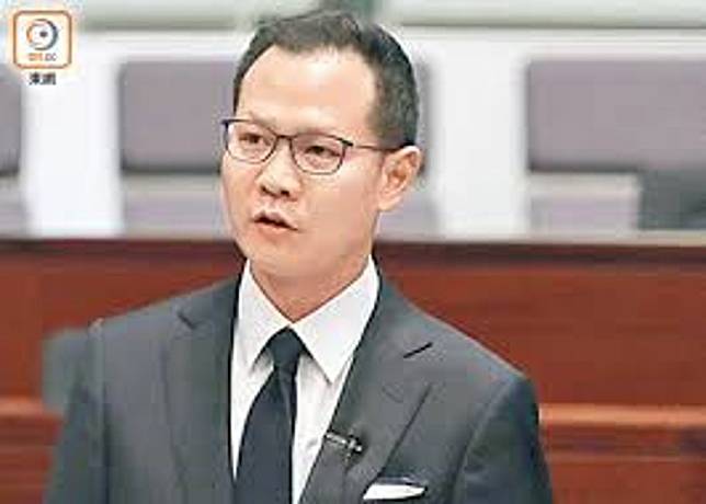 郭榮鏗的言論被指「只許周官放火，不許百姓點燈」。