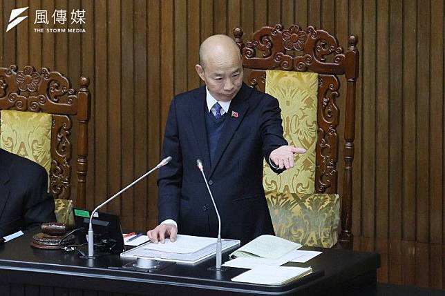 立法院長韓國瑜上周五主持院會，連續唱名，登記質詢的立委通通不在場。（柯承惠攝）