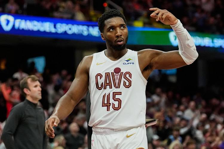 NBA》全場打鐵主場輸給黃蜂 Mitchell自責：全怪我 | 緯來體育新聞 | LINE TODAY