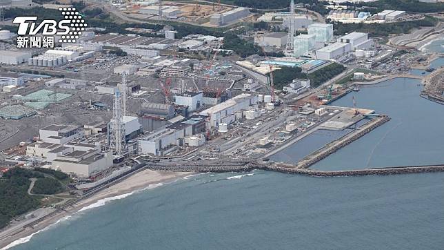 福島第一核電廠空拍照。日本政府宣布，核處理水排海計畫將於台灣時間中午12點展開。（圖／達志影像美聯社）