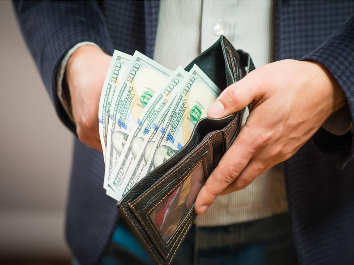 窮人的錢包，都有這7個共通點！想變有錢人，你該做的第一件事就是換「小錢包」 | 幸福熟齡X 今周刊|