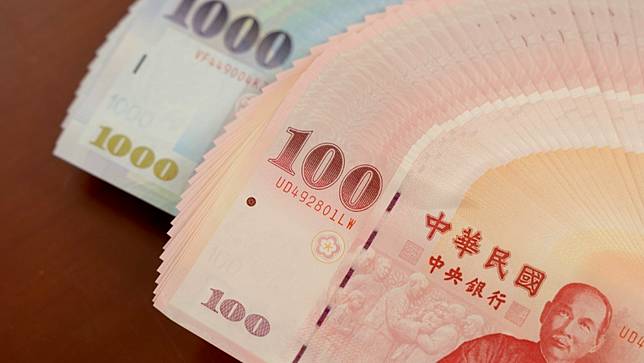 總統賴清德宣布規劃推出「0至18歲成長津貼」，每人每月發放5000元，預估一年經費上看1500億元。示意圖。廖瑞祥攝