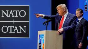 美國總統川普2025年參加北約峰會後召開記者會。路透社