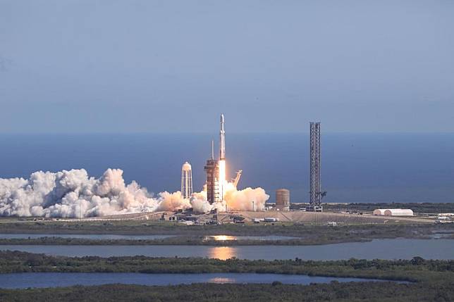 A SpaceX Falcon Heavy rocket carrying the Europa Clipper spacecraft lifts off from NASA's Kennedy Space Center in Florida, the United States, on Oct. 14, 2024. (Photo credit: NASA)