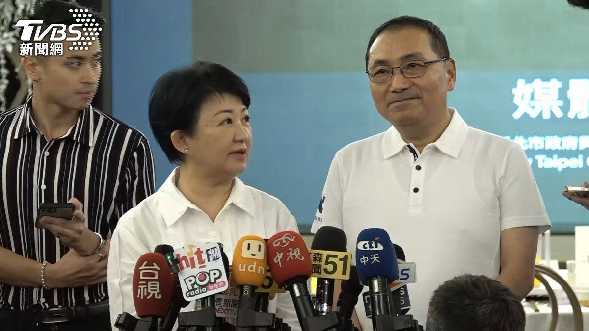 狂互捧！盧秀燕率隊訪新北 侯：妳做得比我好 | TVBS | LINE TODAY