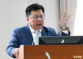 民進黨主席賴清德今(4日)宣布，由前監察院秘書長李俊俋(見圖)接任民進黨政策會首席副執行長兼主席特助，共同協助黨務推動。(資料照)