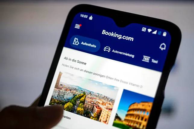 全球知名訂房網站「Booking.com」最近頻頻爆出積欠旅宿業者帳款的事件。（圖／美聯社／達志影像）