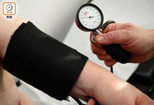 衞生署呼籲市民時刻關注和定期量度自己的血壓水平。