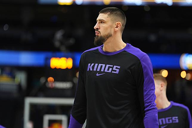 補強禁區戰力！湖人宣布簽下7呎烏克蘭籍中鋒Alex Len