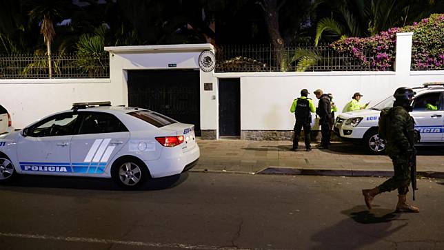 厄瓜多警方4月5日晚間闖進首都基多的墨西哥大使館，逮捕前副總統葛拉斯。路透社