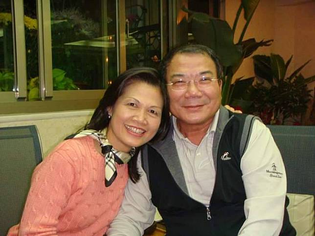 曾麗燕(左)與夫婿林宏宗。   圖：翻攝曾麗燕臉書