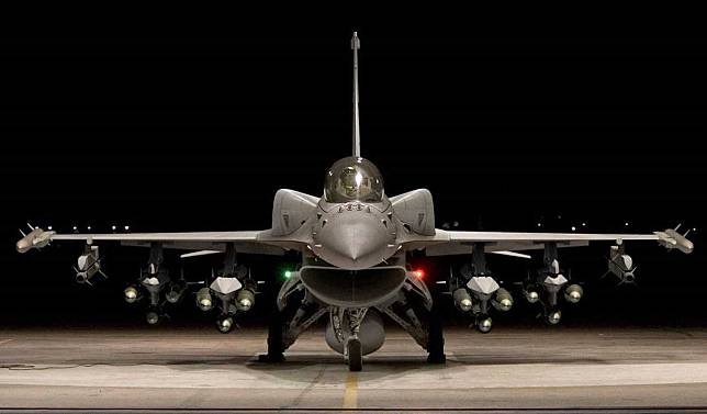 ▲F-16V為美國生產的F-16戰機系列的最新型，除升級舊有F-16機隊外許多國家也向美國申購這型戰機。（圖／Lockheed Martin）