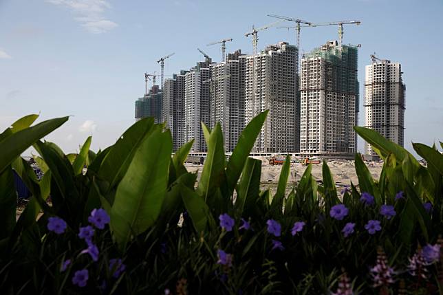 Residential apartments under construction in Johor, Malaysia. The country, with its ‘Malaysia My Second Home’ programme, is expected to be a top investment destination for Chinese property buyers. Photo: Reuters