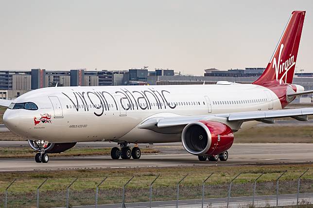 維珍航空一架從倫敦飛往舊金山的波音客機發生擋風玻璃破裂的事件。（示意圖／翻攝Facebook「Virgin Atlantic」）