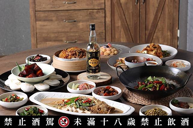 「戰酒黑金龍特窖陳高」以「特窖豐味」為主題展開全台美食地圖（味丹提供）