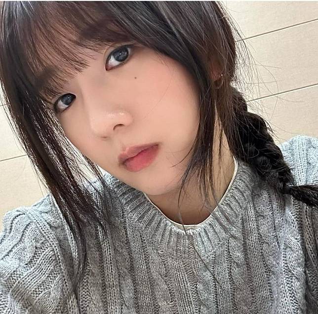 普美出道13年來首度認愛。（圖／翻攝自yoonbomi IG）