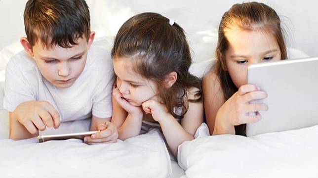 家裡不給用3C！電腦老師竟問：是資源班的嗎全場怒了| TVBS | LINE TODAY