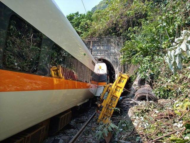 台鐵太魯閣號嚴重事故釀50死162傷。記者王思慧／攝影