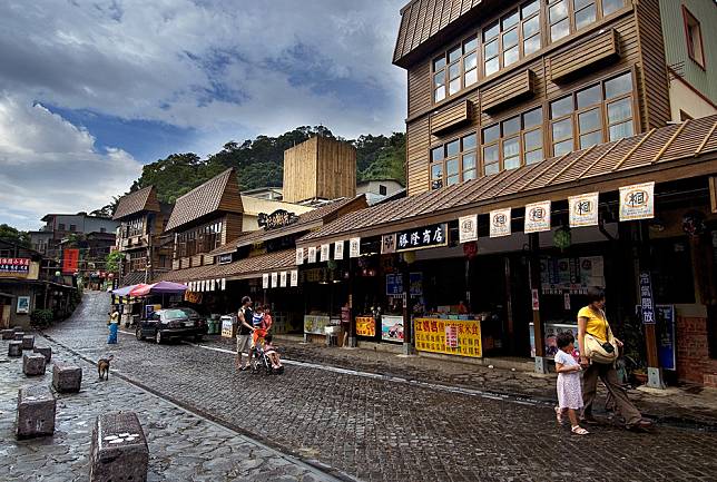 苗栗是客家人集中大本營，加上山城地形，造就了特殊的人文景觀，圖為三義勝興老街。   圖：觀光局官網／提供