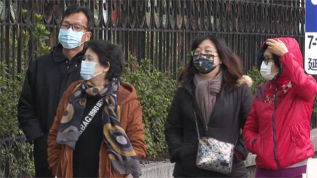 受強烈大陸冷氣團影響加上輻射冷卻效應，今日各地早晚偏冷。圖／台視新聞（資料畫面）