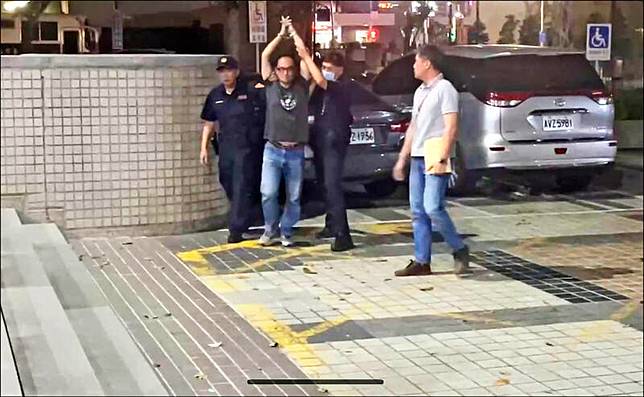「高雄雙罷劫」發言人徐尚賢羈押庭時坦承「幽靈連署書」是他和志工簽的。(民眾提供)