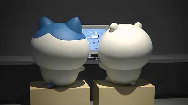 展覽現場還原網咖、拉麵店到監獄與討伐名場面等漫畫場景。（圖/楊進明 攝）
