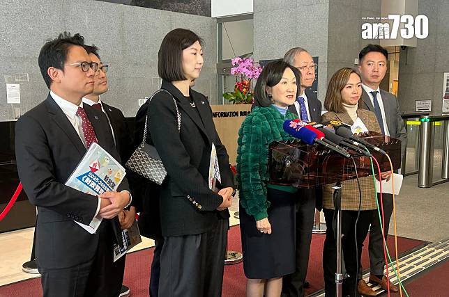 新民黨建議公務員凍薪，及至少半年暫停為空缺招聘(陳芷晴攝)