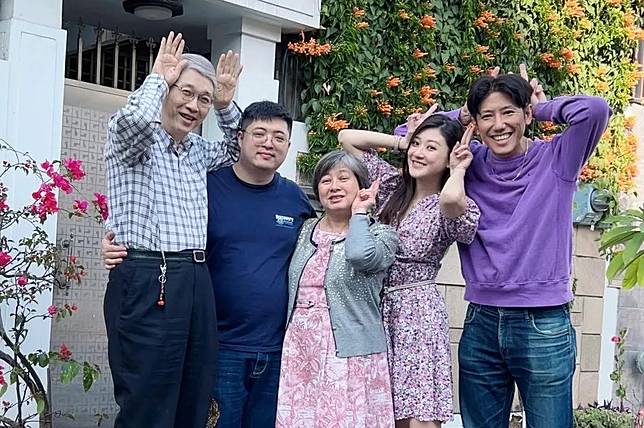 林逸欣一家人感情深厚。翻攝林逸欣IG