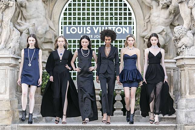 Models showcase jewellery from Louis Vuitton’s Riders of the Knights collection in front of Troja Palace (Photo: Courtesy of Louis Vuitton)