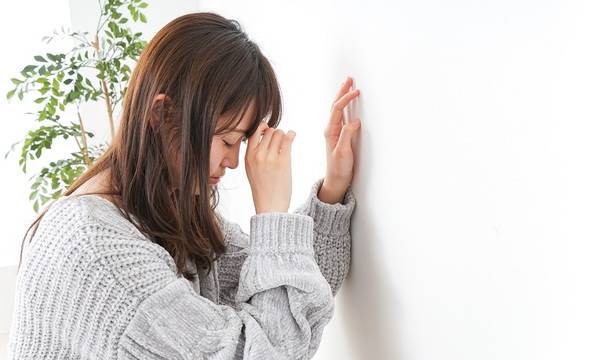 暈眩可能是中風、腫瘤徵兆？能吃止暈藥嗎？伴隨3情況快就醫