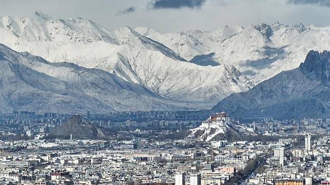 An aerial drone photo taken on Feb. 16, 2025 shows the snow scenery in Lhasa, southwest China's Xizang Autonomous Region. (Xinhua/Jigme Dorje)