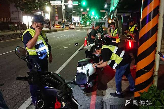 彭男為逃避檢測，佯裝停車受檢，再加速衝撞孫姓員警致傷，被控肇事逃逸，不過法院判決近日出爐，彭男被判無罪。（資料照，新北市環保局提供）